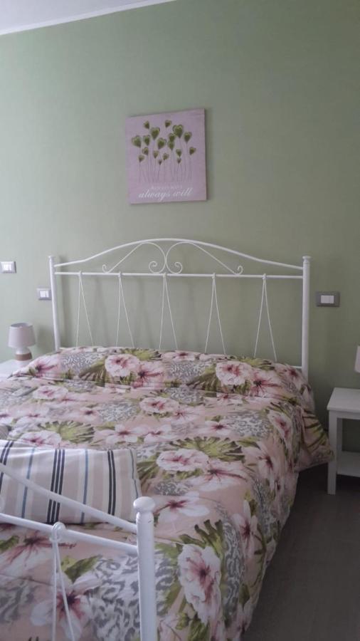 Sotto L'Ulivo Bed & Breakfast Mondavio Exterior foto
